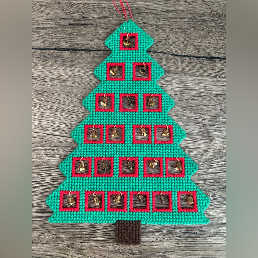 Vintage Handcrafted Green Christmas Tree Bells Yarn Wall Hanging